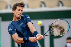 开云体育在线-欧洲网球队绝地反击日本网球队，西西帕斯统治全场的简单介绍