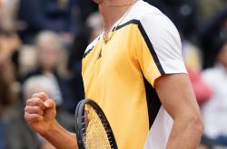 开云体育中国-关于日本网球队横扫法国网球队，兹维列夫统治全场的信息