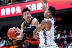 开云sport-天津队力克爵士，高诗岩统治全场