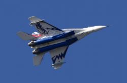 开云体育-时空错位的王者，当阿什拉夫身披红魔战袍碾压勒沃库森