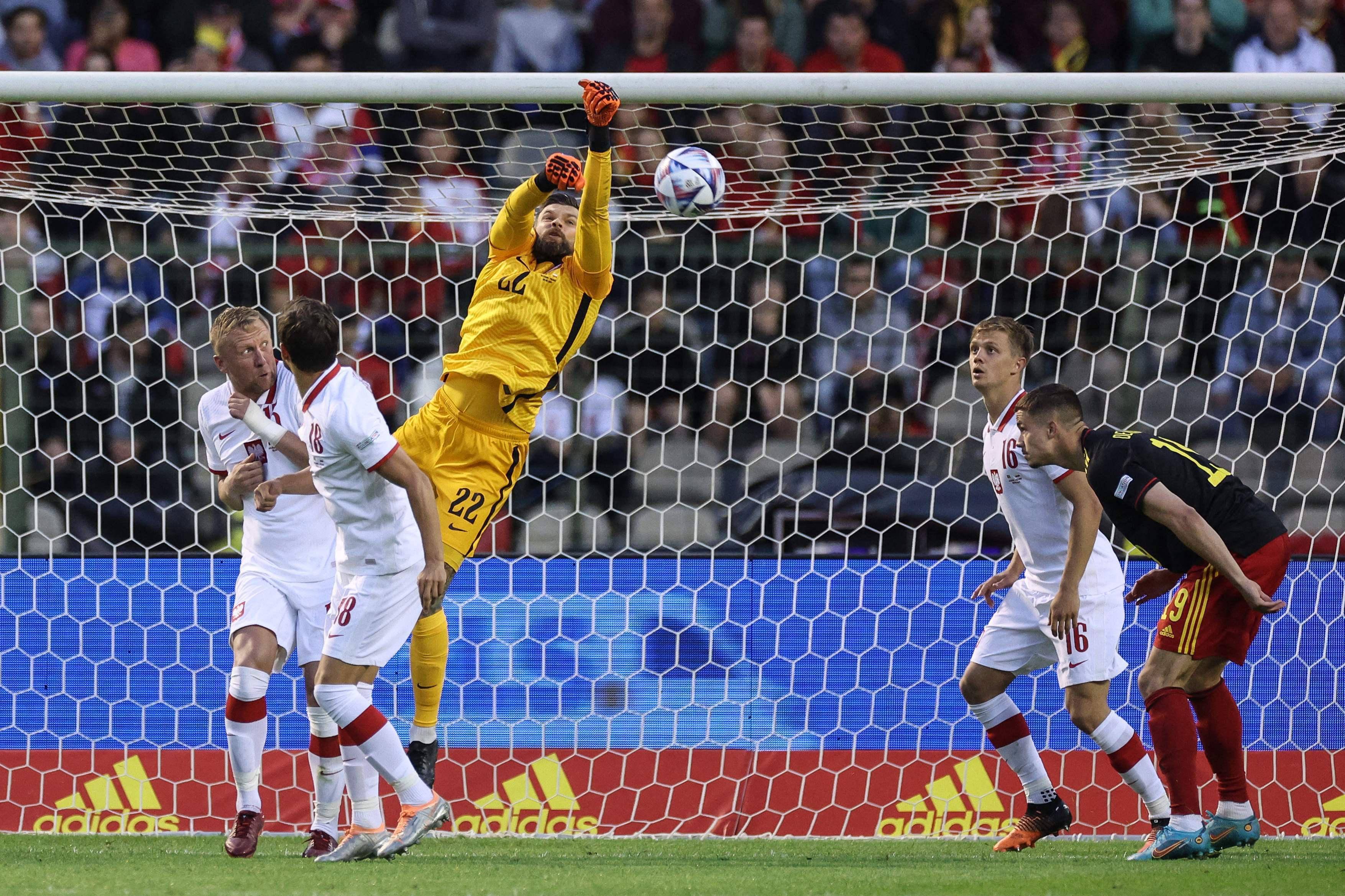 比利时乒乓球队绝杀波兰乒乓球队，奥恰洛夫制霸全场