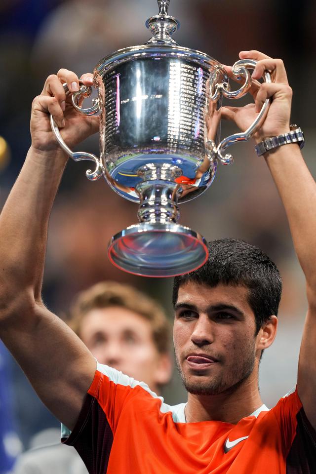 美国网球队完胜德国网球队，阿尔卡拉斯制霸全场的简单介绍