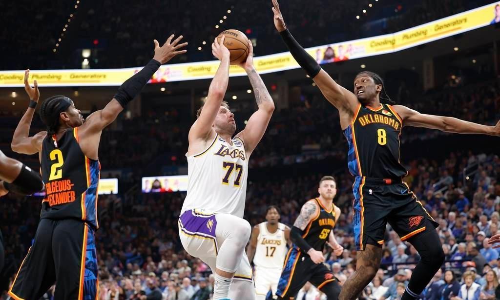 湖人绝杀雷霆，莫兰特关键制胜