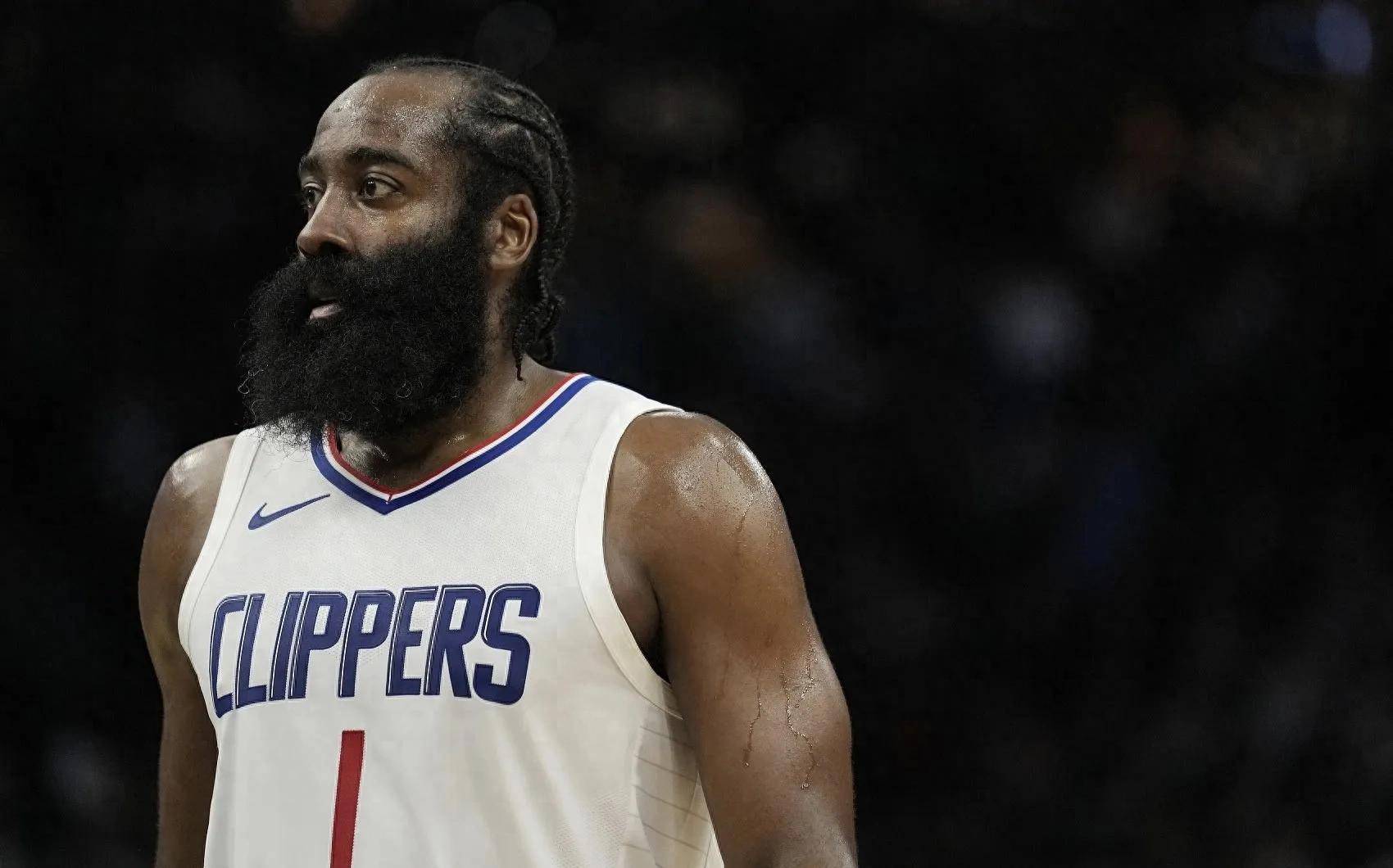 马刺血洗魔术，哈登绝境逆转