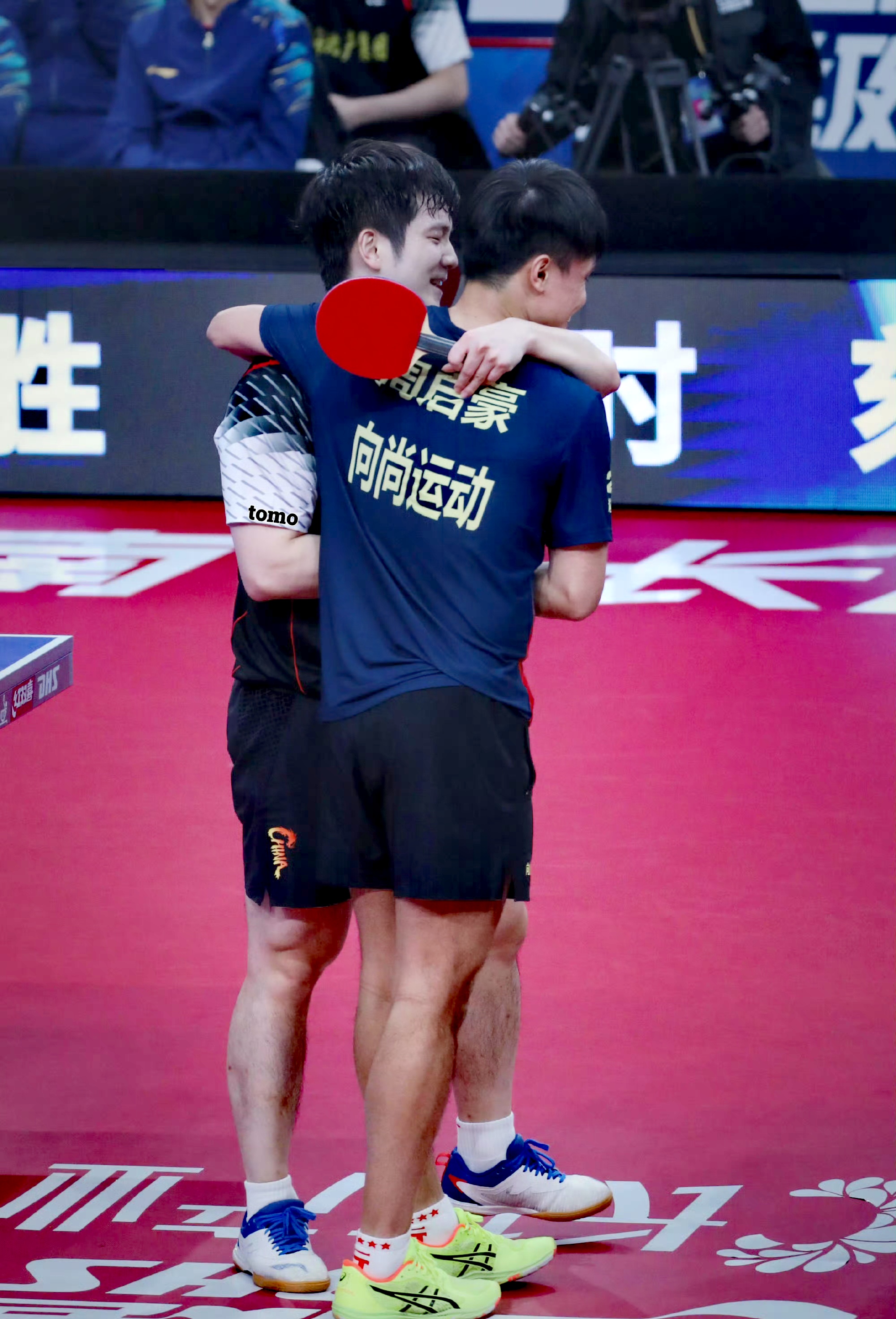 日本队完胜中国队，樊振东高光表现