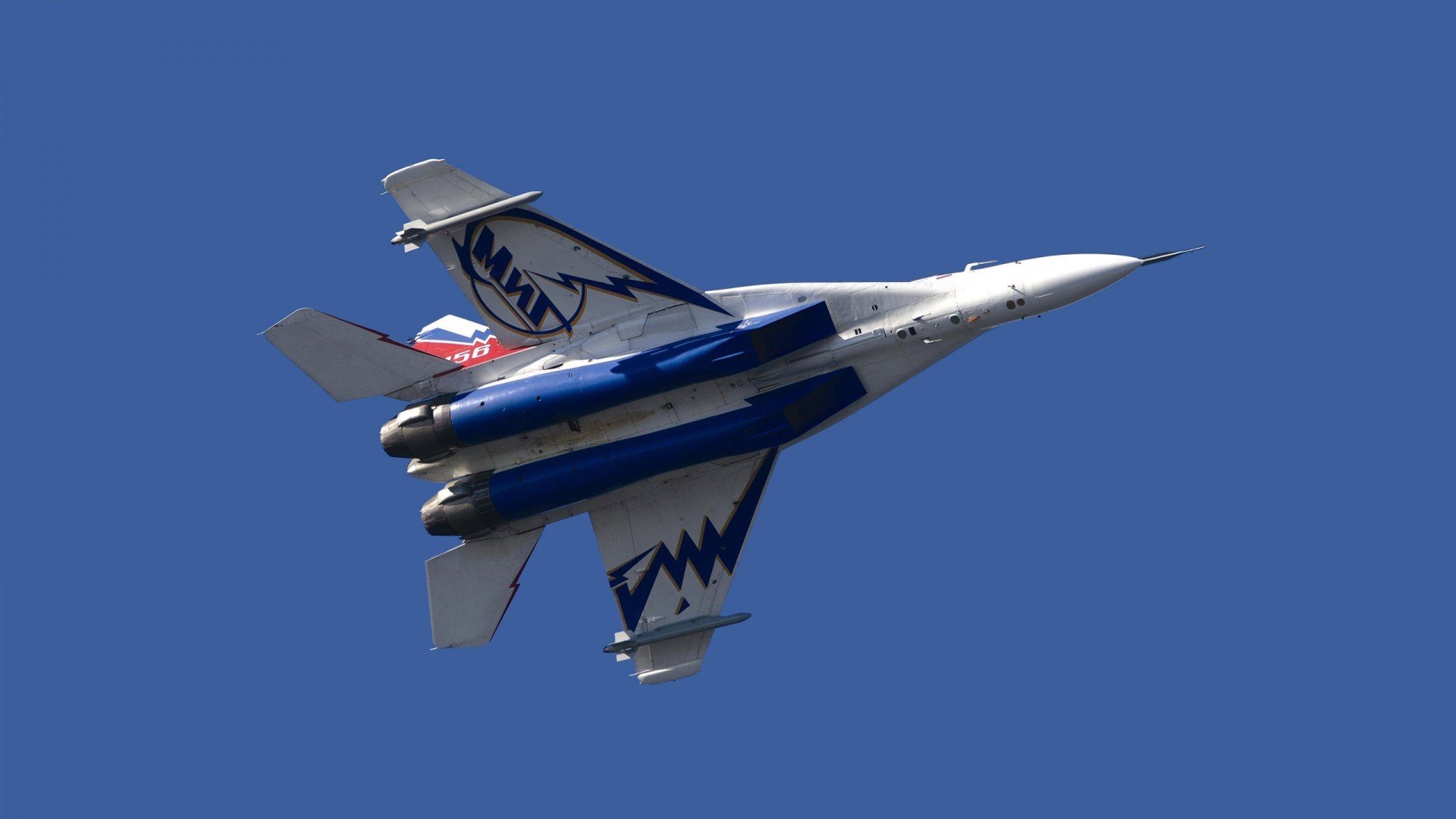 时空错位的王者，当阿什拉夫身披红魔战袍碾压勒沃库森