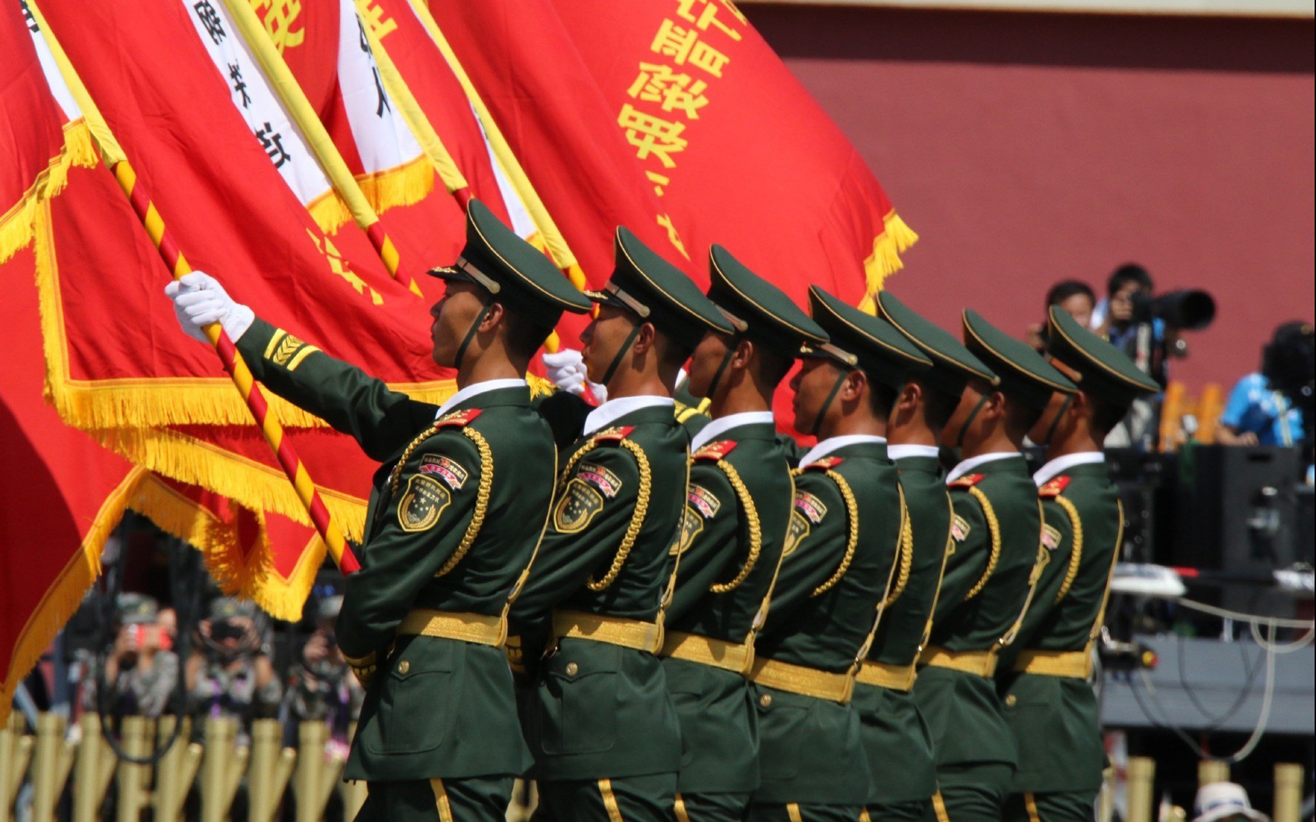 魔杖与命运之手,布鲁诺导演英超争冠终极夜