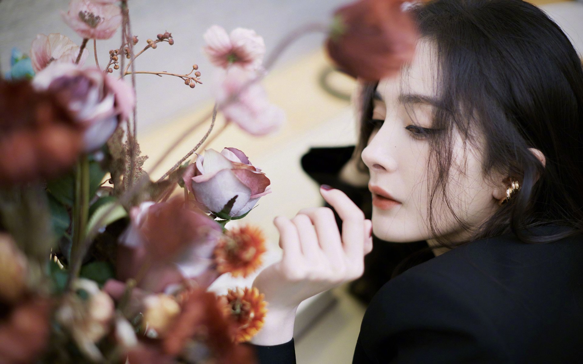 京多安隐形舞蹈,破解喀麦隆迷雾,荷兰如何用系统化破译完成战术狂胜