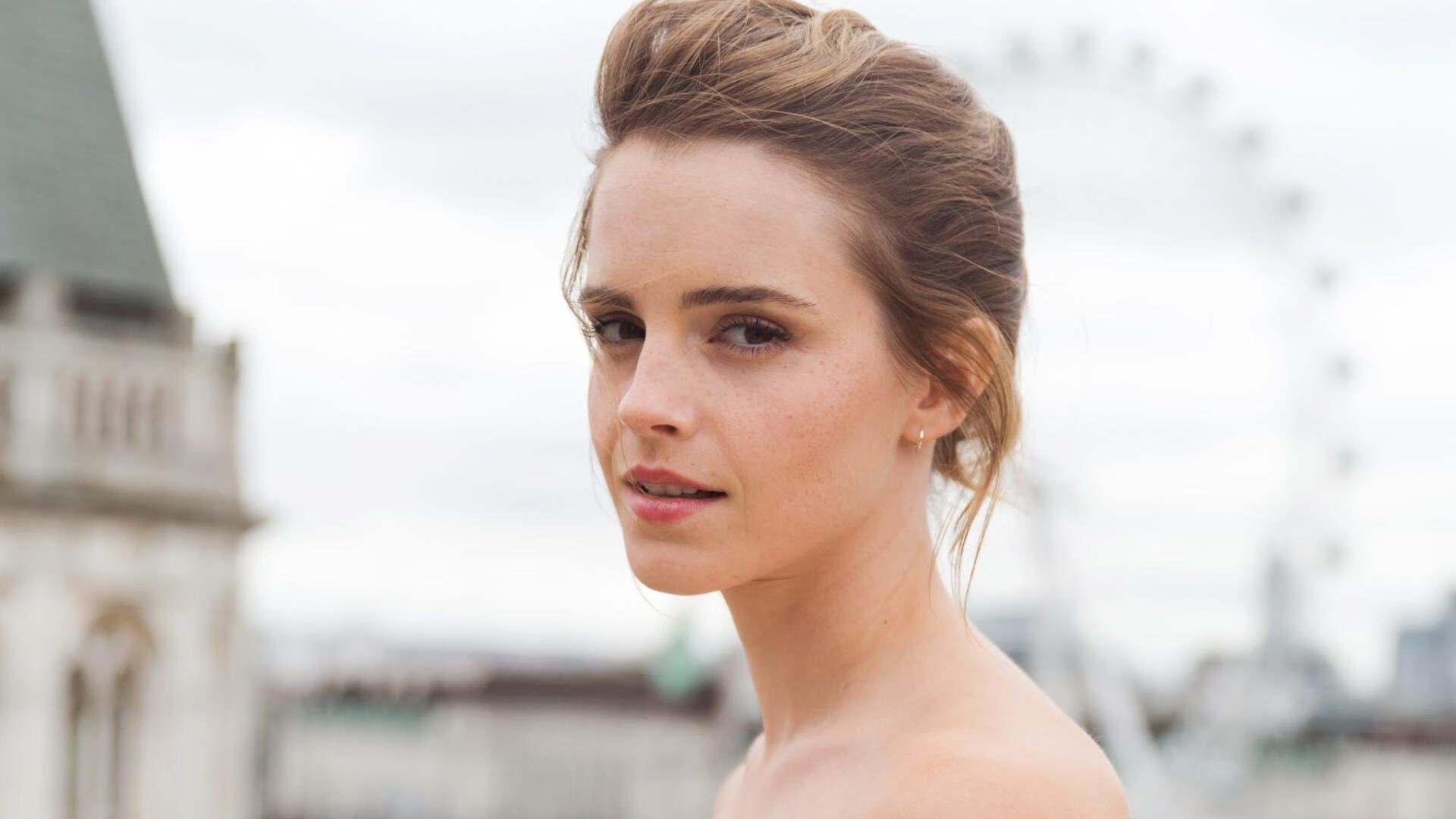 英雄球，当杰伦·格林将一记彩虹刺入北京的心脏